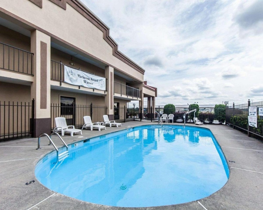 Econo Lodge Lenoir City Image 10