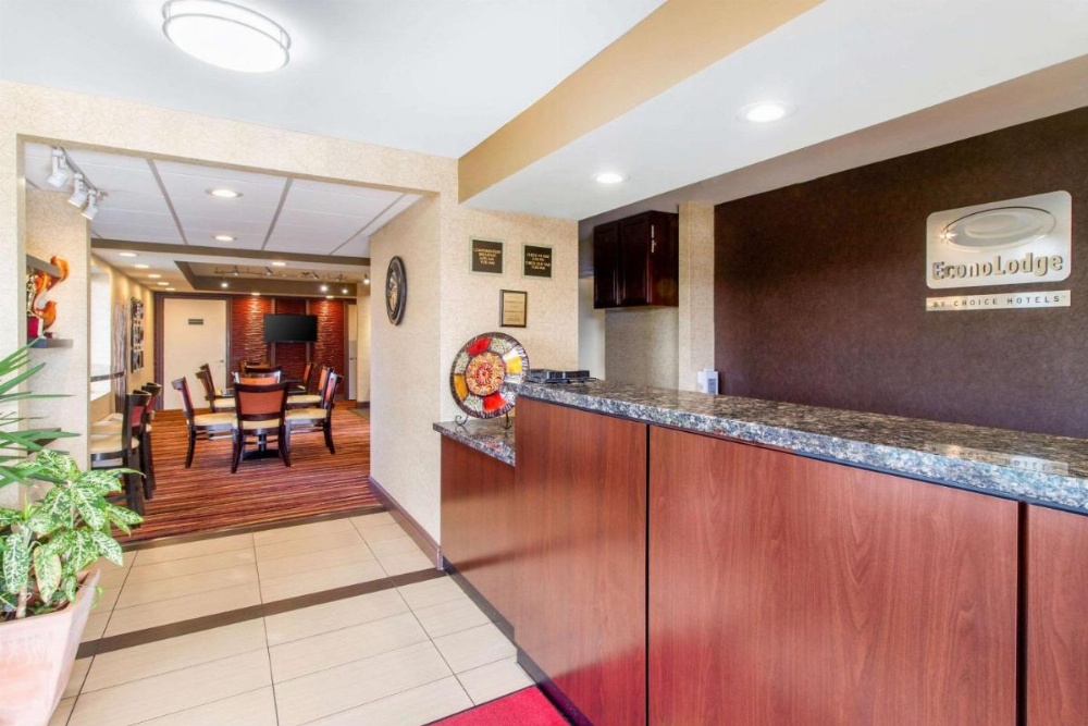 Econo Lodge Lenoir City Image 19