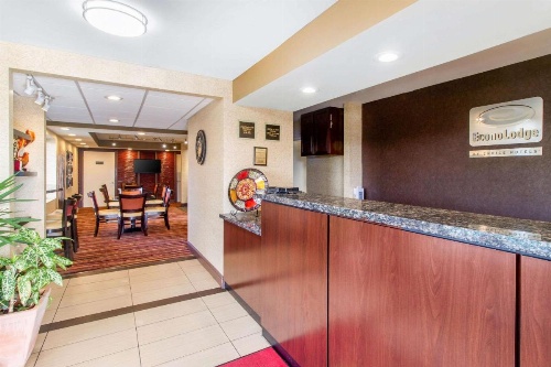 Econo Lodge Lenoir City image 19